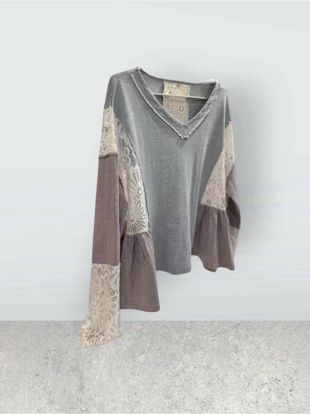 SHEIN Women's Boho Lace Detail V-Neck Flare Sleeve Blouse Her Size XL